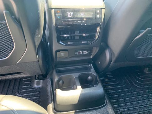 Used 2025 Jeep Grand Cherokee L Altitude AWD/4WD image 26