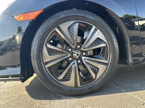 Used 2018 Honda Civic EX image 12