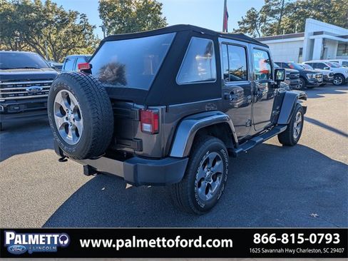 Used 2017 Jeep Wrangler Unlimited Sahara w/ Connectivity Group image 4