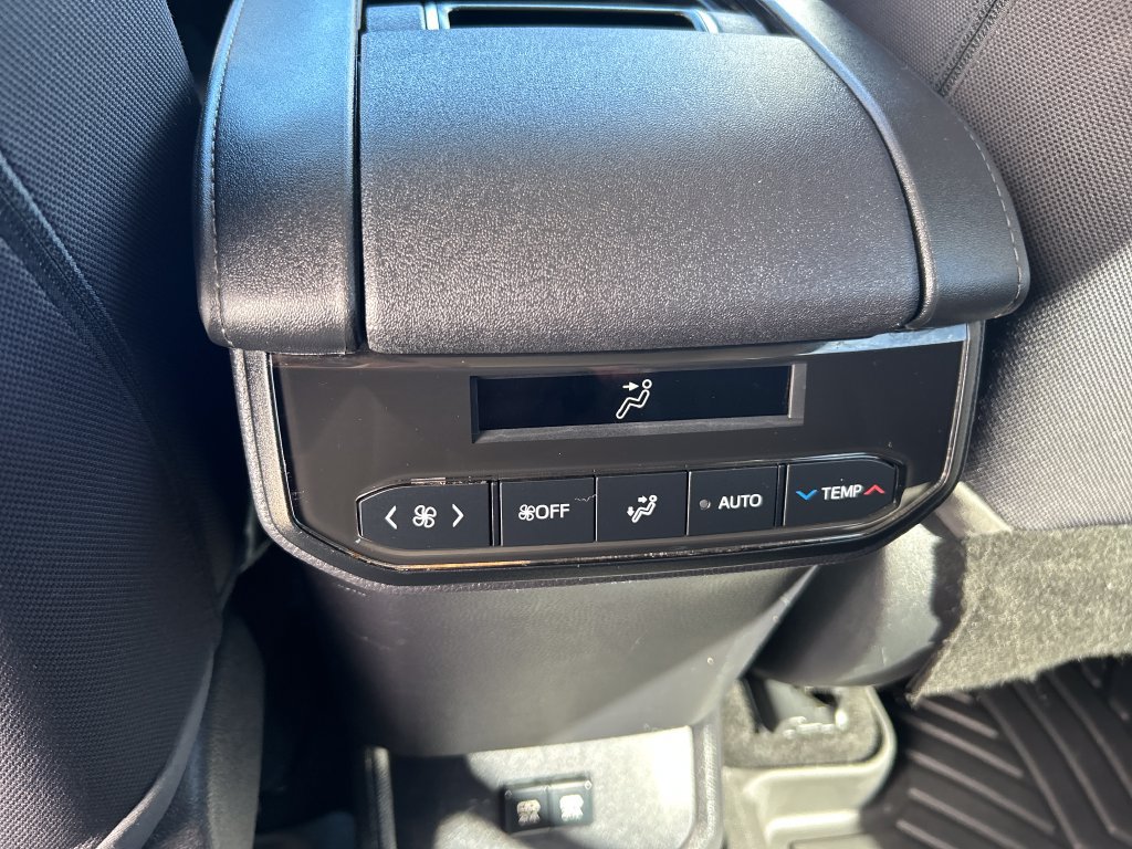 Certified 2020 Toyota Highlander L FWD image 30