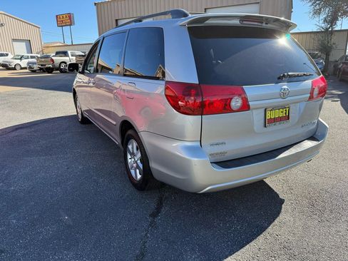 Used 2006 Toyota Sienna XLE image 7