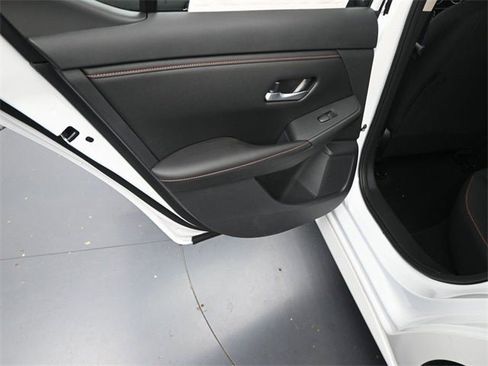 New 2025 Nissan Sentra SR image 29