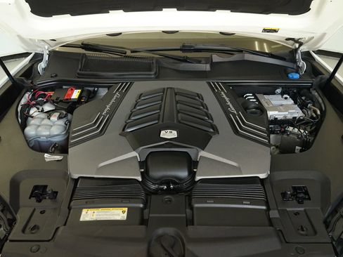 Used 2019 Lamborghini Urus AWD/4WD image 32