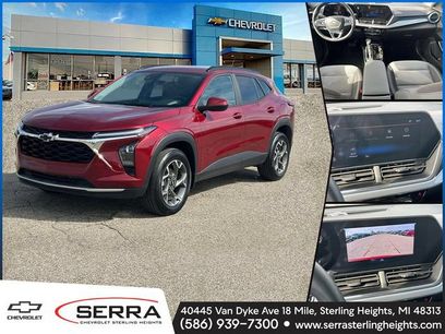 Used 2025 Chevrolet Trax LT w/ Driver Confidence Package