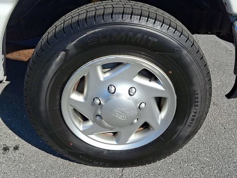 Used 2012 Ford E-350 and Econoline 350 XLT RWD image 9