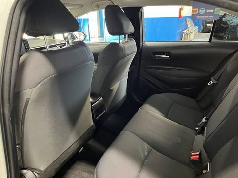 Used 2021 Toyota Corolla LE FWD image 17