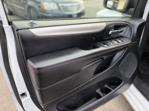 Used 2019 Dodge Grand Caravan GT FWD image 50