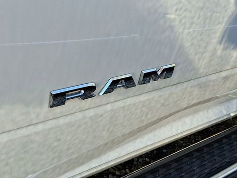 Used 2024 RAM 2500 Big Horn AWD/4WD image 10