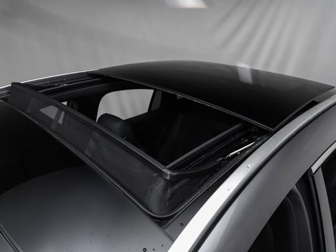 New 2026 Mercedes-Benz GLA 250 GLA 250 image 5