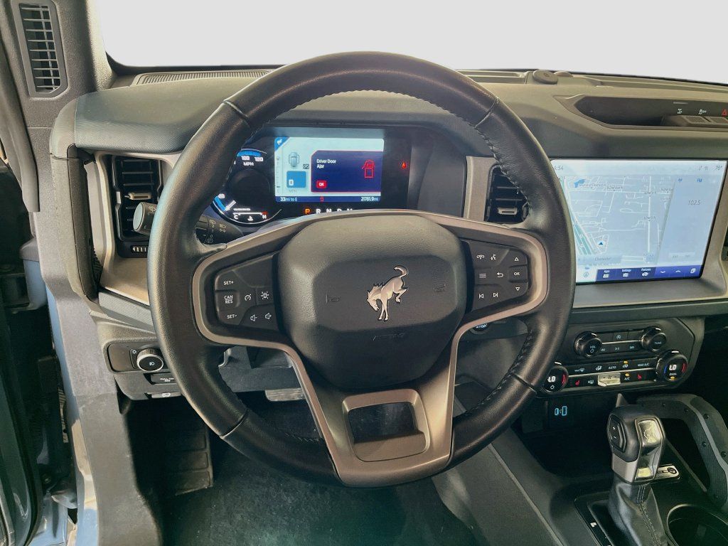 Used 2024 Ford Bronco Outer Banks AWD/4WD image 11