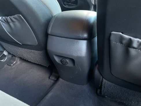 Used 2018 Hyundai Santa Fe Sport image 26