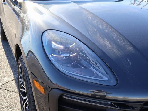 New 2026 Porsche Macan image 14