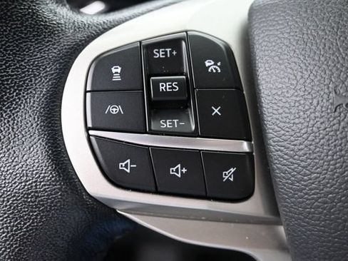 Certified 2022 Ford Explorer Limited w/ Equipment Group 301A RWD image 18