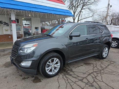 Used 2017 Chevrolet Equinox LT w/ Convenience Package image 2