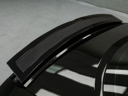 Used 2015 Audi R8 V10 plus w/ Full Leather Package image 41