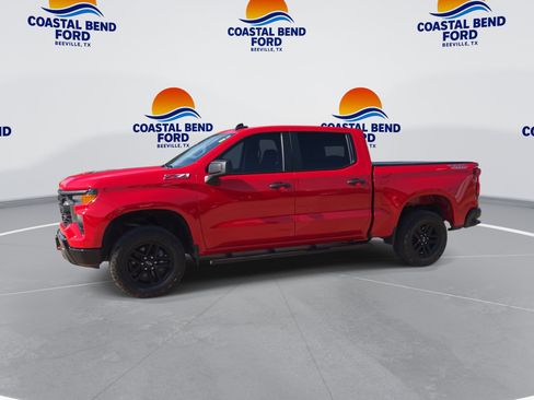 Used 2024 Chevrolet Silverado 1500 Custom Trail Boss AWD/4WD image 4