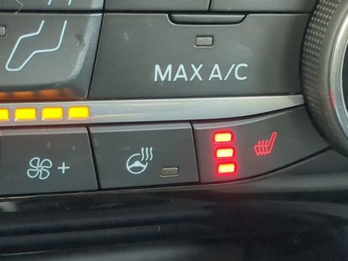 Used 2022 Ford Escape SE w/ SE Sport Appearance Package image 28