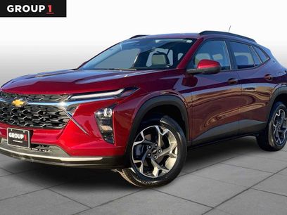 Used 2025 Chevrolet Trax LT
