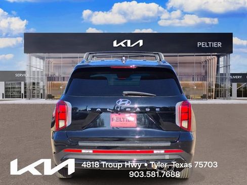 Used 2023 Hyundai Palisade XRT FWD image 5
