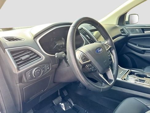 Used 2019 Ford Edge SEL w/ Equipment Group 201A FWD image 5