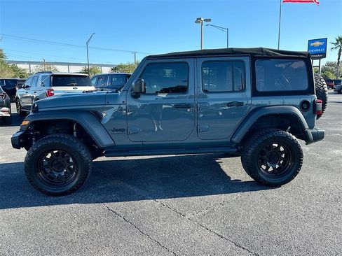 Used 2024 Jeep Wrangler Sport S image 8