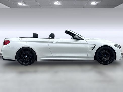 Used 2018 BMW M4 Convertible w/ Competition Package RWD image 7