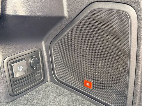 Used 2011 Toyota 4Runner Limited AWD/4WD image 17