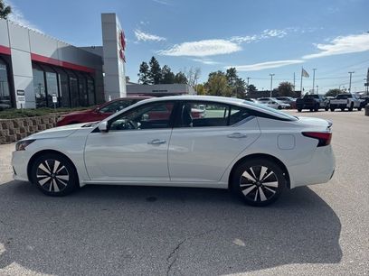 Used 2022 Nissan Altima 2.5 SV w/ SV Premium Package