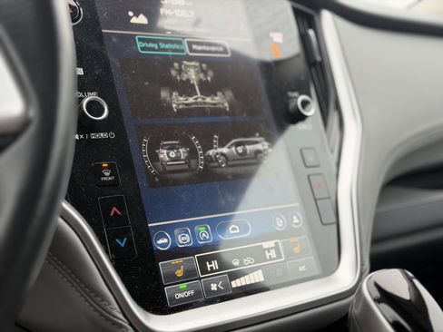 Used 2023 Subaru Outback Premium image 19