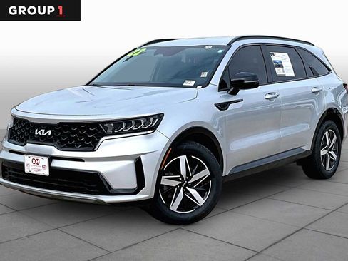 Used 2022 Kia Sorento S FWD image 1