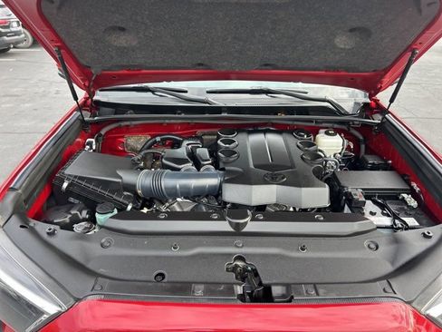 Used 2023 Toyota 4Runner SR5 Premium image 12