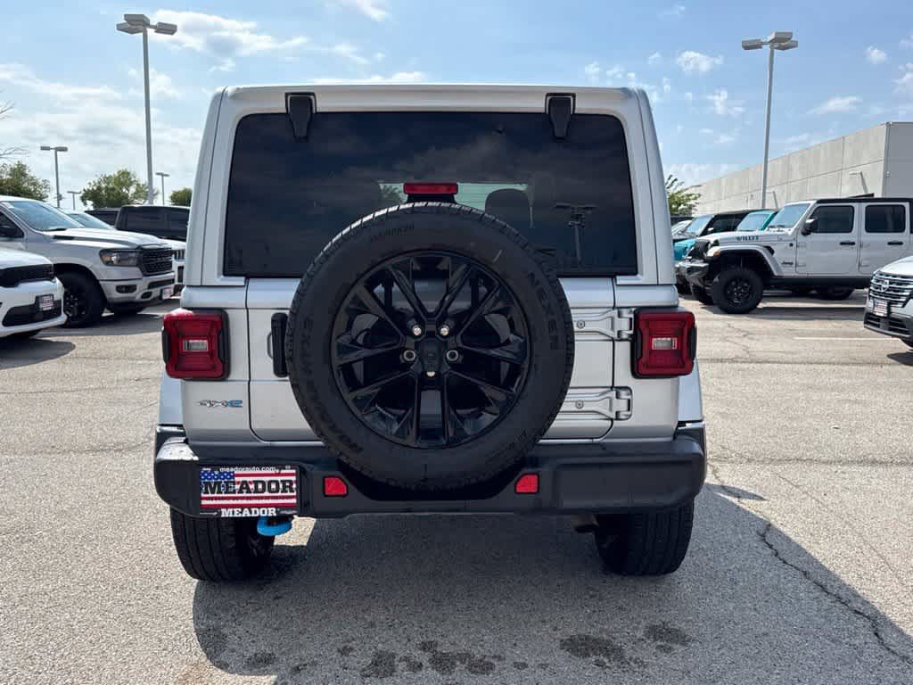 Used 2024 Jeep Wrangler Unlimited Sahara AWD/4WD image 4