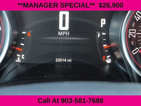 Used 2023 Dodge Challenger SXT image 32