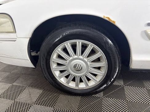 Used 2009 Mercury Grand Marquis LS RWD image 17