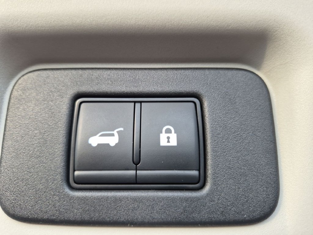 Used 2024 Nissan Ariya AWD image 29