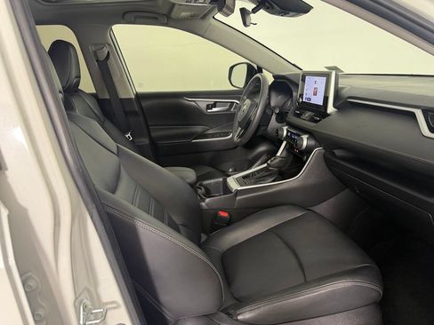 Used 2024 Toyota RAV4 XLE Premium AWD/4WD image 30