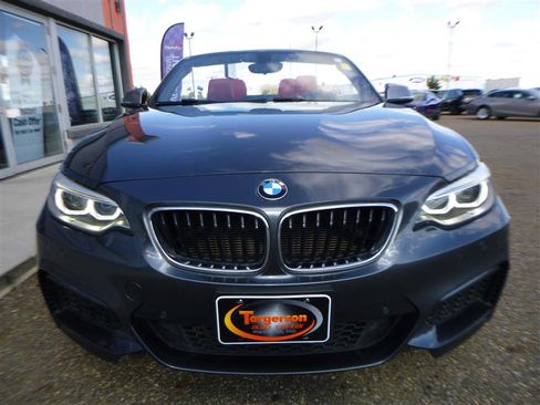 Used 2015 BMW M235i Convertible image 23