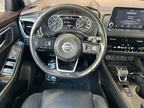Used 2021 Nissan Rogue SL AWD/4WD image 16