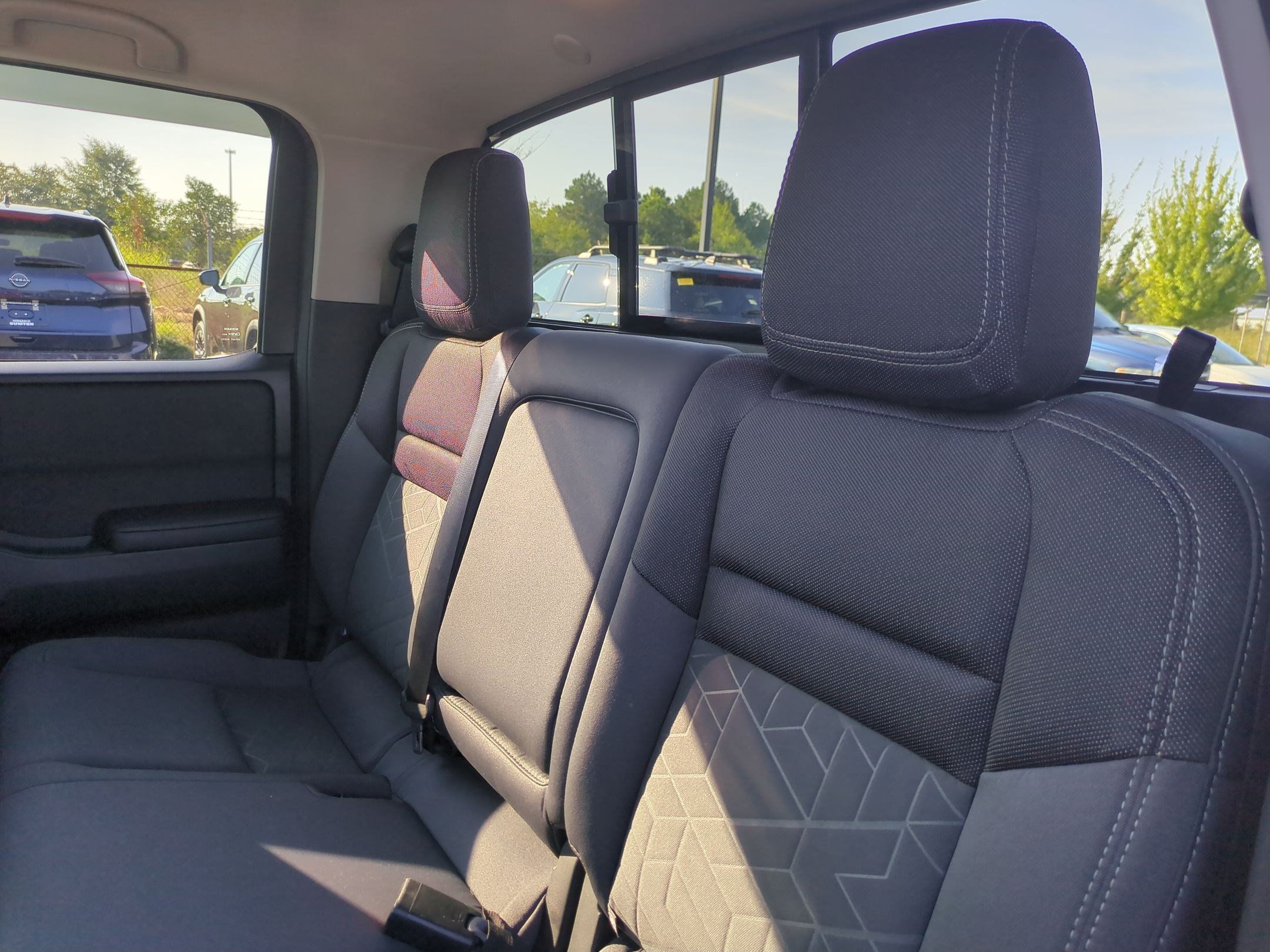 Certified 2025 Nissan Frontier SV w/ SV Convenience Package RWD image 25