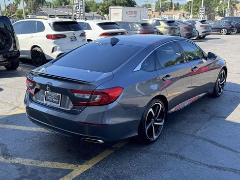 Used 2018 Honda Accord Sport image 11