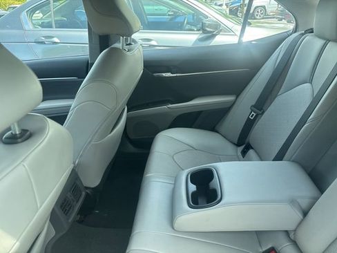 Used 2024 Toyota Camry XSE FWD image 6