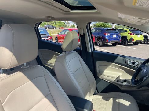 Used 2020 Ford EcoSport Titanium FWD image 37