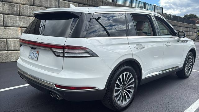 Used 2023 Lincoln Aviator Reserve w/ Elements Package Plus AWD/4WD image 4