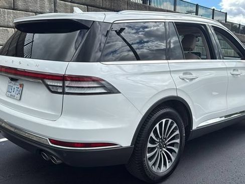 Used 2023 Lincoln Aviator Reserve w/ Elements Package Plus AWD/4WD image 4