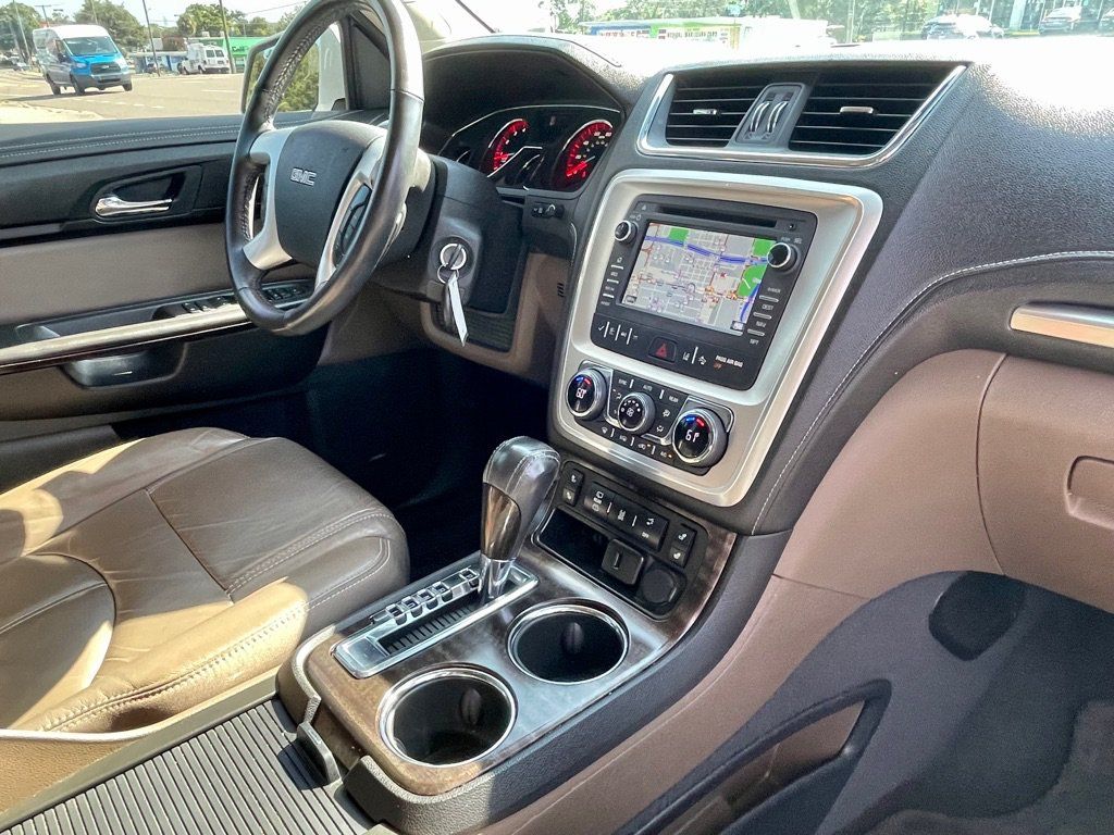 Used 2017 GMC Acadia Limited SLT FWD image 23