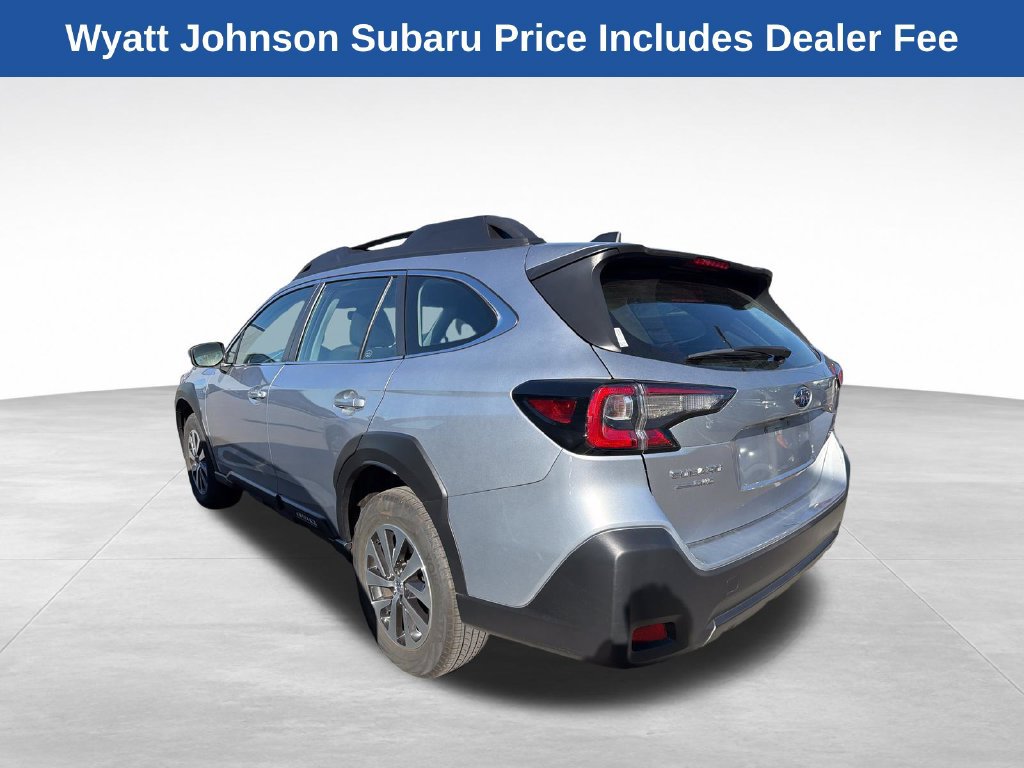 Used 2024 Subaru Outback AWD/4WD image 5