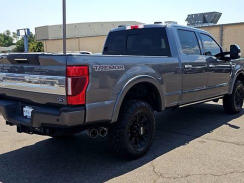 Used 2022 Ford F250 4x4 Crew Cab Super Duty image 9