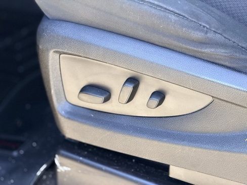 Used 2017 Chevrolet Silverado 1500 LT w/ Midnight Edition image 7