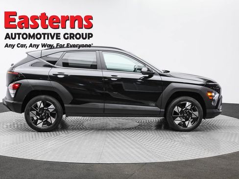 Used 2024 Hyundai Kona SEL image 4