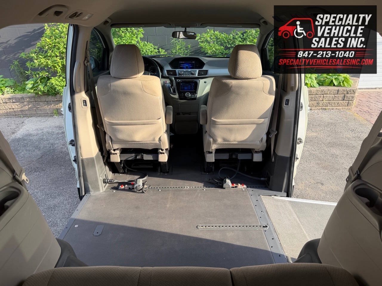 Used 2015 Honda Odyssey EX image 25